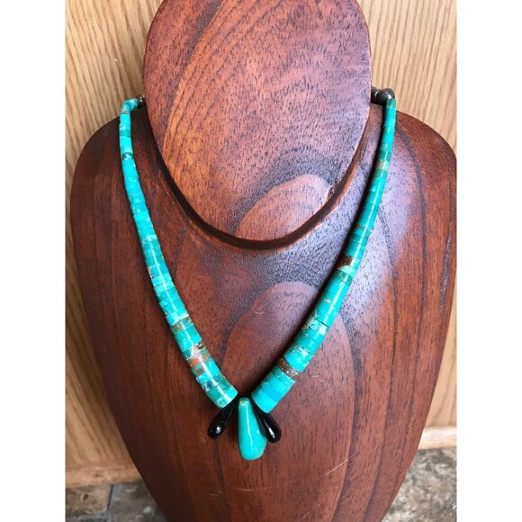 Vtg Necklace Graduated Turquoise & Shell With 2 Black Onyx And 1 Large Turquoise - Picture 1 of 10